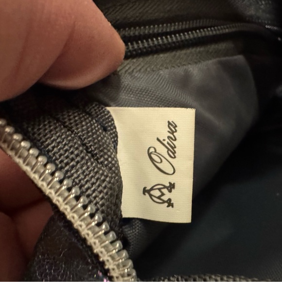 Odiva Iridescent Quilted Crossbody Bag - Picture 3 of 4